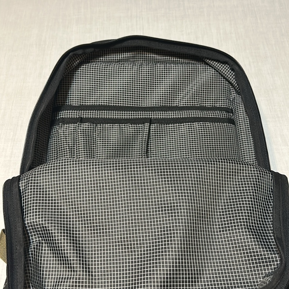 NWT. The Shrine Sneaker Daypack - Picture 6 of 7